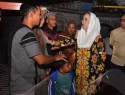 Turun Langsung Tinjau Musibah Kebakaran di Ranai Kota, Bupati Natuna Pastikan Korban Tak Sendiri