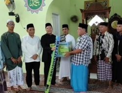 Menyambut Ramadan 1447 H, Raja Mustakim Bantu Mesin Pemotong Rumput buat Masjid hingga Membersihkan Lingkungan
