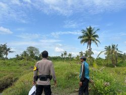 Patroli Karhutla, Polsek Kateman Tegaskan Larangan Membakar Lahan di Kelurahan Bandar Sri Gemilang