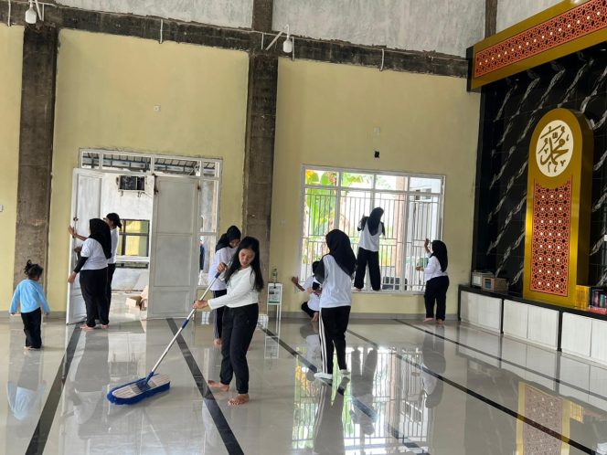 
					Semangat Gotong Royong Sambut Ramadhan, Rutan Batam Hadirkan Aksi Nyata Untuk Masyarakat