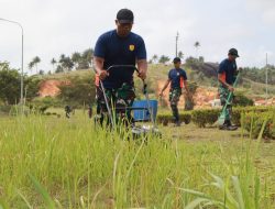 Jelang Ramadhan, Arhanud 14 Pasgat Bersihkan Masjid Agung Baitul Izzah Natuna