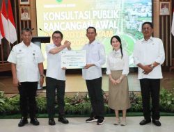 Hadiri Forum Konsultasi Publik, Ketua DPRD Tandatangani Ranwal RKPD Batam Tahun 2027