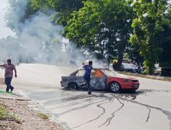 Diduga Mobil Pelansir BBM Terbakar di SPBU Sagulung Batam