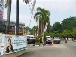 RS Awal Bros Botania Pasang Tali Pembatas (Kerucut) di Jalan Umum Langgar Aturan Jalan