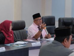 Lis Darmansyah Minta Camat dan Lurah Kawal Pemilihan RT/RW