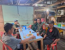 Babinsa Koramil 06/KTM Pererat Silaturahmi Melalui Komsos Bersama Warga Desa Penjuru