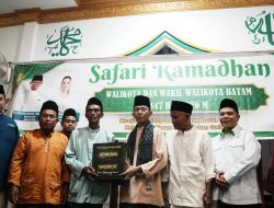 Safari Ramadan di Pulau Karas, Amsakar Achmad Ajak Masyarakat Perkuat Energi Kolektif Bangun Batam