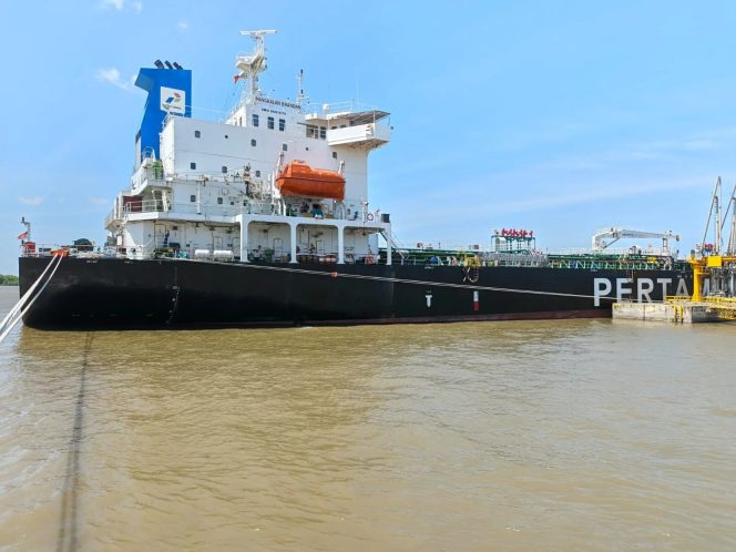 
					Pastikan Distribusi Merata Hingga Kepulauan, Pertamina Patra Niaga Siagakan Kapal Tanker