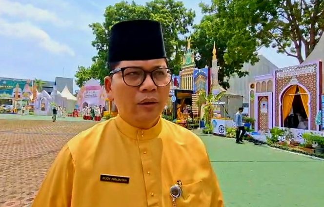 
					Kepala Dinas Komunikasi dan informasi Kota Batam, Rudi Panjaitan