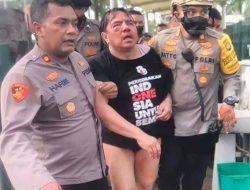 𝗕𝗼𝗻𝗴𝗸𝗮𝗿 𝗞𝗲𝗹𝗶𝗰𝗶𝗸𝗮𝗻 𝗔𝗱𝗲 𝗔𝗿𝗺𝗮𝗻𝗱𝗼, 𝗣𝗼𝘁𝗼𝗻𝗴 𝗖𝗲𝗿𝗮𝗺𝗮𝗵 𝗝𝗞 𝗗𝗲𝗺𝗶 𝗔𝗱𝘀𝗲𝗻𝘀𝗲 𝗱𝗮𝗻 𝗕𝗮𝗹𝗮𝘀 𝗗𝗲𝗻𝗱𝗮𝗺 𝗣𝗼𝗹𝗶𝘁𝗶𝗸.