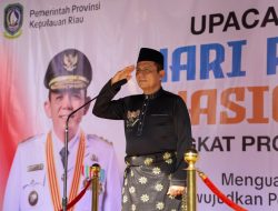 Gubernur Ansar Tegaskan Komitmen Pendidikan Bermutu, Pimpin Upacara Hardiknas 2026