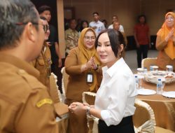 Dapat Kejutan di HUT ke-54, Li Claudia Ajak Semua Elemen Terus Berbuat untuk Batam