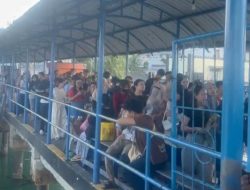 Akhir Pekan Membludak: Wisatawan Serbu Pelabuhan Sekupang, Belakang Padang Jadi Primadona Liburan Lokal