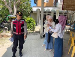 Antisipasi Gangguan Kamtibmas, Polsek Belakang Padang Laksanakan Pengamanan Pantai Pasir Putih