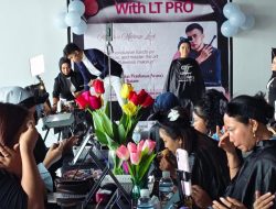 Solidaritas Pembawa Acara (SWARA) Kota Batam melaksanakan Kegiatan Makeup Class