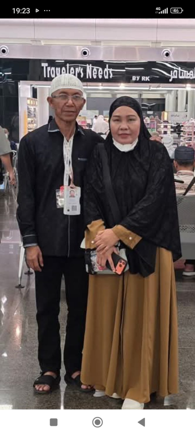 
					::: Kisah Pak Am di Tanah Suci: Romantisme, Kursi Roda, & Ruang Maaf pada Istri Tercinta