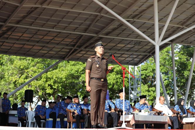
					Upacara 17 Hari Bulan di Batam, Kajari Batam: Perbedaan Pendapat Jangan Menjadi Sumber Perpecahan Bangsa