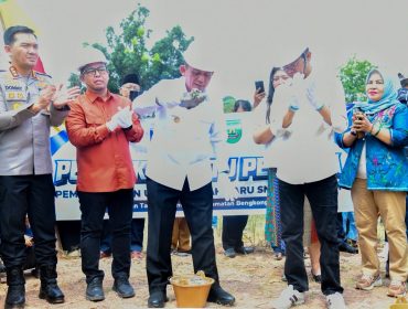 Pemprov Kepri Bangun 2 SMK Baru di Kota Batam, Gubernur Ansar Lakukan Peletakan Batu Pertama