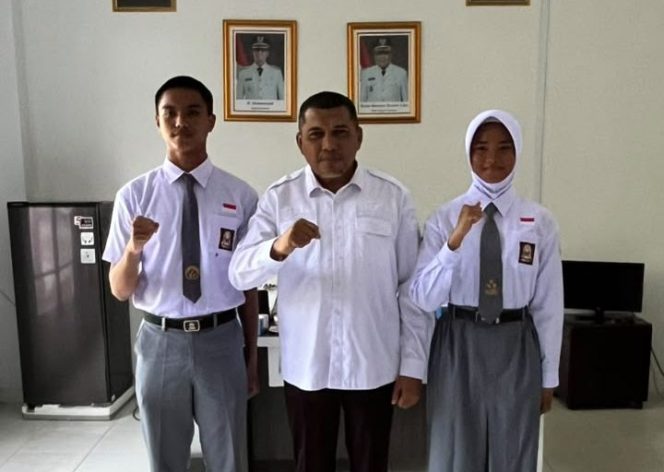 
					Wabup Rocky Lepas Dua Putra-Putri Terbaik Karimun ke Paskibraka Tingkat Provinsi Kepri 2026