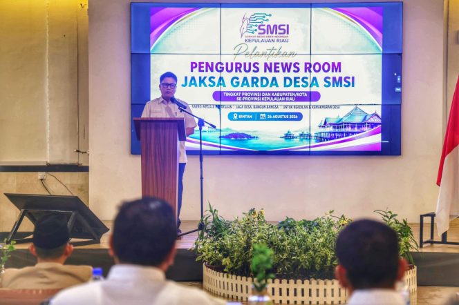 
					Kepala Dinas Komunikasi dan Informatika (Kominfo) Provinsi Kepri, Hendri Kurniadi memberikan kata sambutan pada pelantikan Pokja News Room Jaksa Garda Desa (Jaga Desa) se Provinsi Kepri diselenggarakan SMSI di Bintan Beach resort, Bintan, Rabu (26/8/2026).