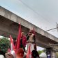 Massa aksi dari mahasiswa Himpunan Mahasiswa Persatuan Islam (Hima Persis) berunjuk rasa di Kejaksaan Agung, Jakarta Selatan, Selasa (4/8/2026).