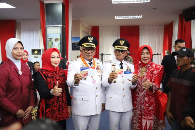 
					HUT Kemerdekaan RI, Wako Lis luncurkan kartu Bima Sakti dan 10 Produk Unggulan Daerah