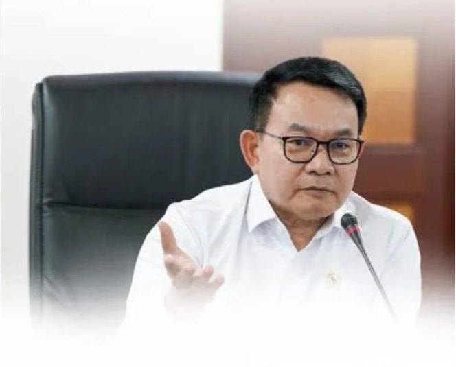 
					Jenderal TNI (Purn) Dudung Abdul Rachman Titip Pesan kepada Agus Flores : Kawal Program Presiden Prabowo, Perangi Tambang Ilegal