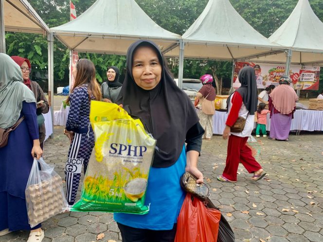 
					Ibu-Ibu Rasakan Manfaat GPM, Harga Kebutuhan Pangan Lebih Murah