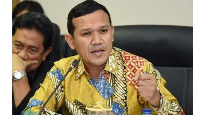 
					Mualem Izin Berobat, Kemendagri Tunjuk Dek Fadh jadi PLH Gubernur Aceh