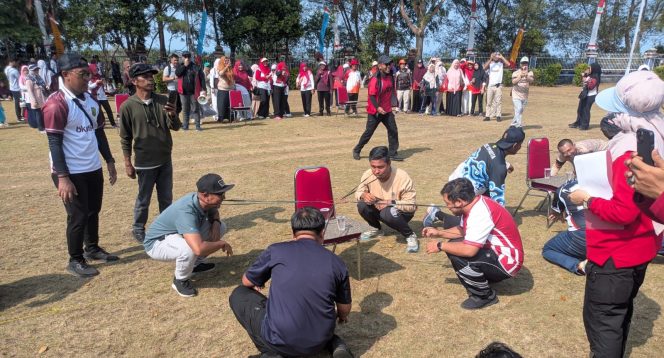 
					Permainan Rakyat Semarakkan HUT ke-81 RI, ASN Pemko Ikut Berlomba