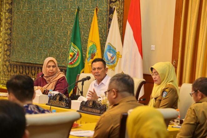 
					Gubernur Kepulauan Riau Ansar Ahmad memimpin Rakor Pemerintah Daerah Kabupaten/Kota se Provinsi Kepri di Gedung Daerah, Tanjungpinang, Senin (7/9/2026). 