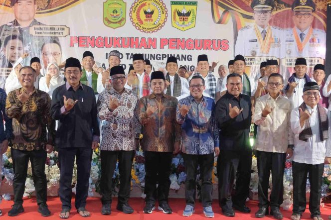 
					Hadiri Pengukuhan DPD IKTD, Wali Kota Lis Darmansyah Ajak Jaga Kekompakan dan Perkuat Kontribusi bagi Daerah