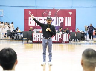 Wali Kota Batam, Amsakar Achmad, menutup Kejuaraan Bola Basket Bass Cup III 2026 di GOR TM Arena, Minggu (13/9/2026). 