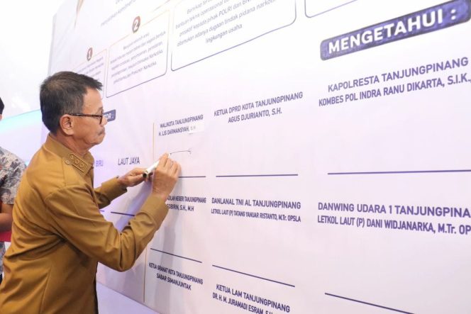 
					Teken Pakta Antinarkoba, Wawako Raja Ariza Tolak Peredaran Narkoba di Tanjungpinang
