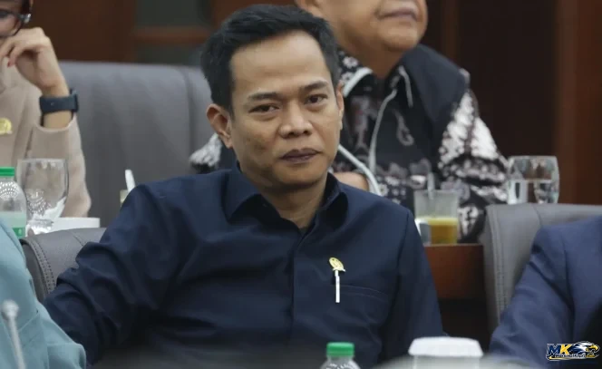
					Eka Widodo Usulkan Pansus Ijazah Gibran, Pemakzulan Bisa Berlanjut