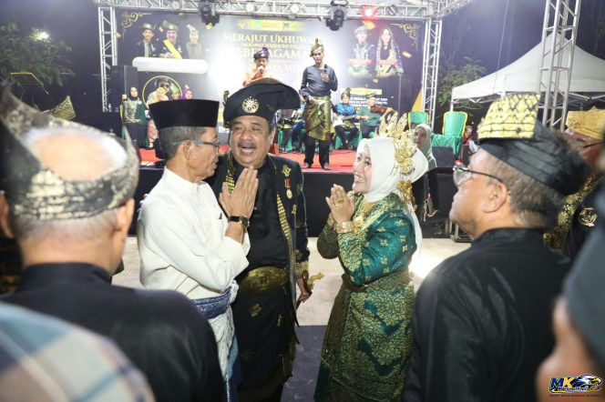 
					Wali Kota Batam, Amsakar Achmad. 