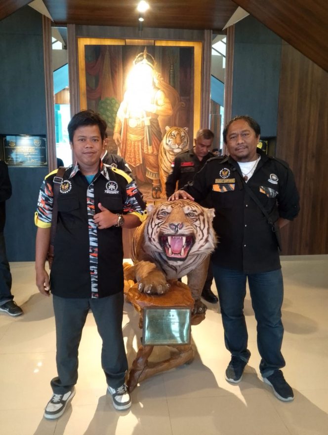 
					Dinkes Karawang Diminta Beri sangsi terhadap R.S Permata Keluarga Kasus Dugaan Kelalaian Pelayanan Anak