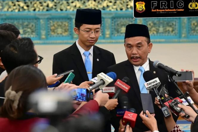 
					Presiden Prabowo Lantik Kepala dan Wakil Kepala Badan Komunikasi Pemerintah