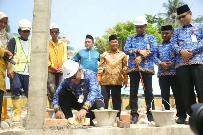 
					Revitalisasi SDN 009 Penyengat Dimulai, Lis: Anak-anak Berhak Mendapat Fasilitas Pendidikan yang Layak