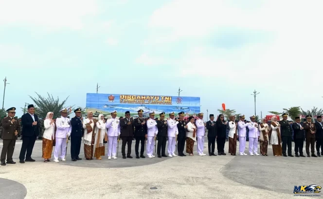 
					Wali Kota Lis Hadiri Upacara HUT ke-81 TNI di Tugu Sirih