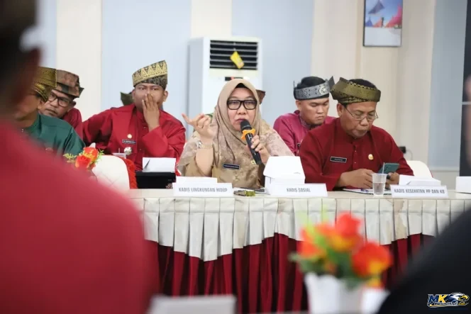 
					Mengapa Desil Bisa Berubah? Kadinsos Endang Jelaskan Penyebab dan Cara Pemutakhiran Data