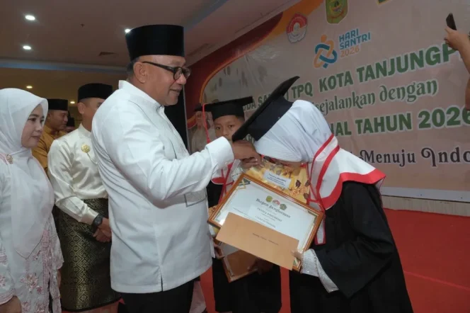 
					Wisuda Santri TPQ ke-9, Lis Darmansyah Tekankan Pengamalan Al-Qur’an dalam Kehidupan